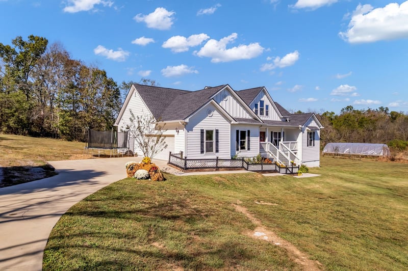 222 Preacher Roberson Rd, Castalian Springs, TN 37031