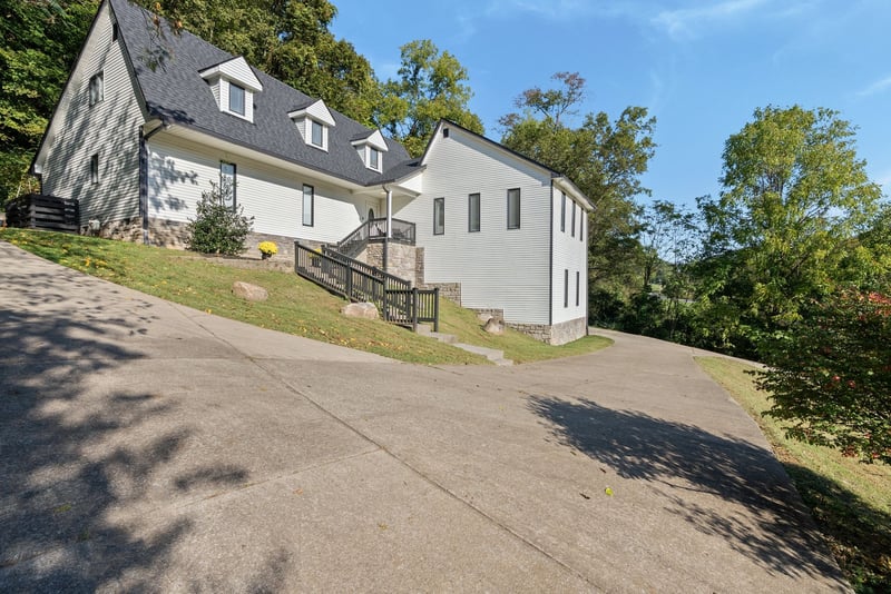 1349 Holly Tree Gap Rd, Brentwood, TN 37027