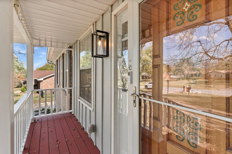 104 Meadowvue Dr, Hendersonville, TN 37075