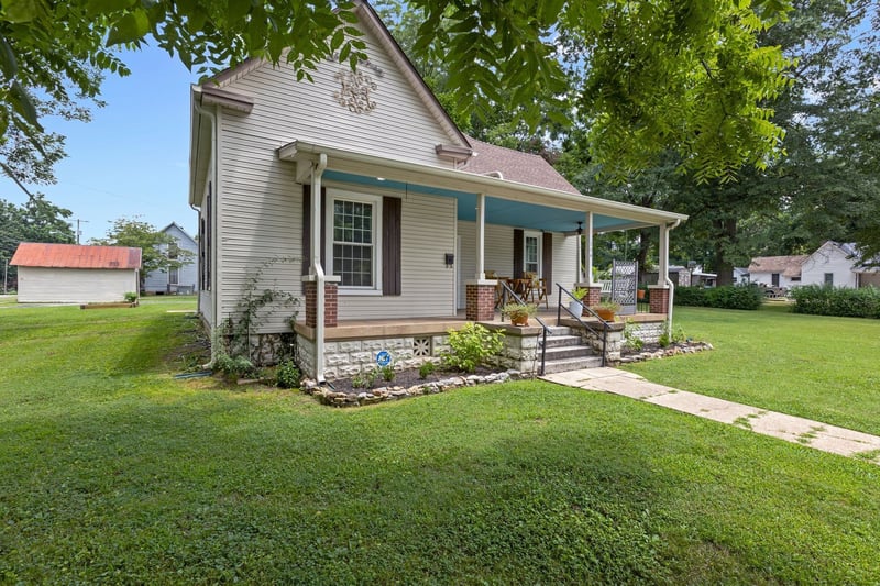 114 1st Ave, Mount Pleasant, TN 38474