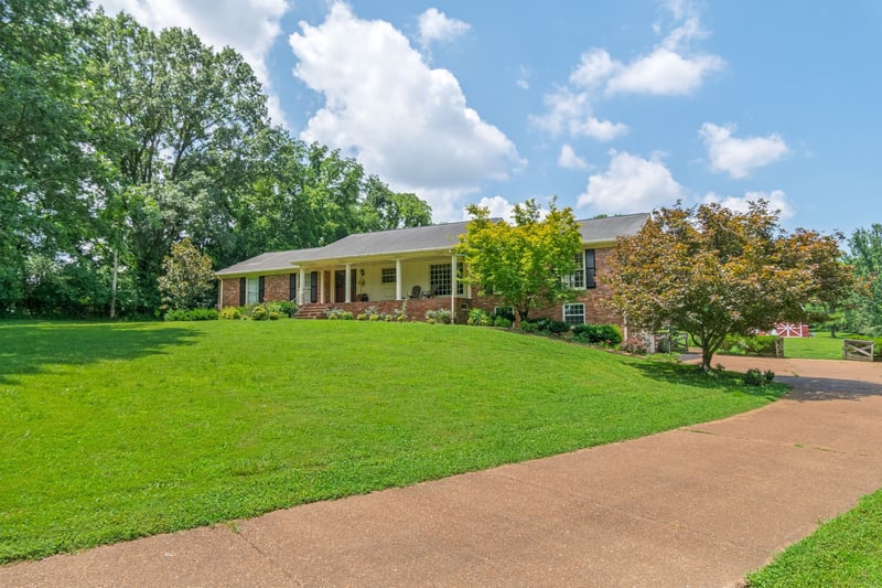 1740 Hudson Rd, Madison, TN 37115