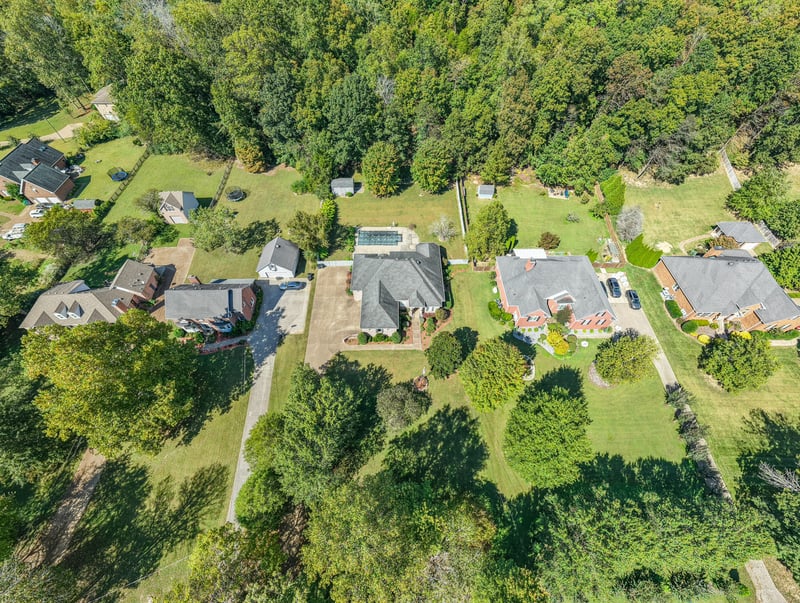 8044 Charlotte Pike, Nashville, TN 37221