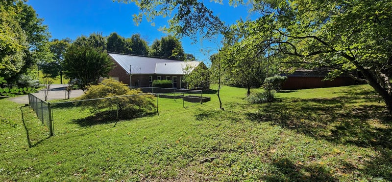 401 Lakeside Dr, Springfield, TN 37172