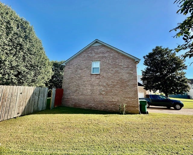 1816 Elizabeth Ct, Spring Hill, TN 37174