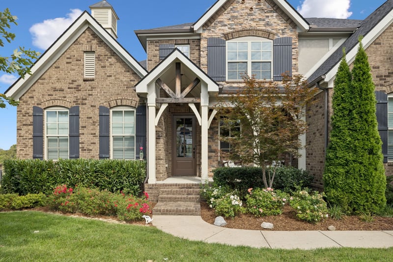 3632 Robbins Nest Rd, Thompsons Station, TN 37179