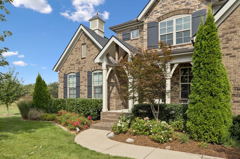 3632 Robbins Nest Rd, Thompsons Station, TN 37179