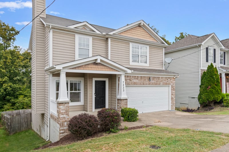 7233 Legacy Dr, Antioch, TN 37013
