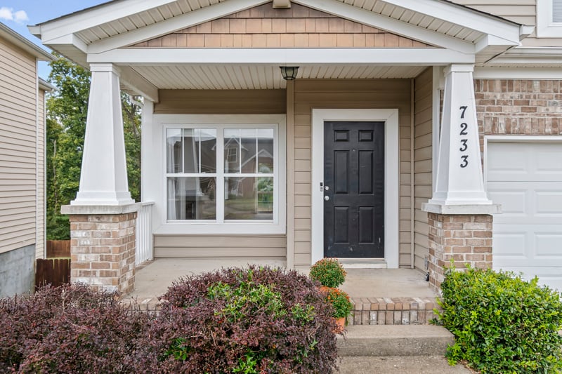 7233 Legacy Dr, Antioch, TN 37013