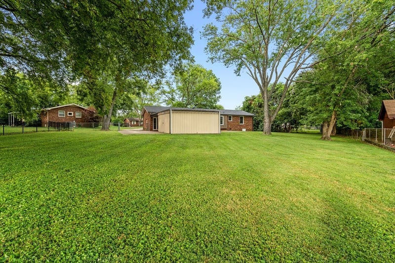 125 Cheryl Dr, Hendersonville, TN 37075