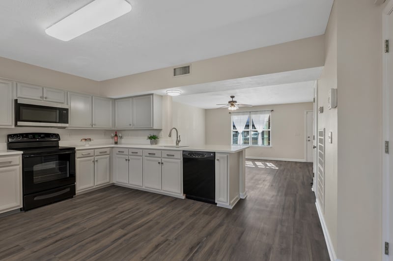 308 Arapaho Dr, Murfreesboro, TN 37128