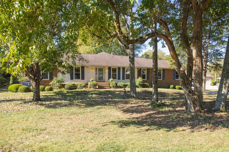 104 Stonewall Dr, Hendersonville, TN 37075