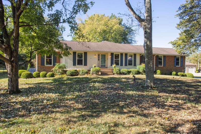 104 Stonewall Dr, Hendersonville, TN 37075