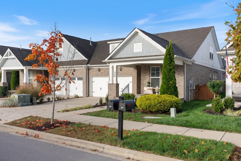 250 Tanglewood Ln, Hendersonville, TN 37075