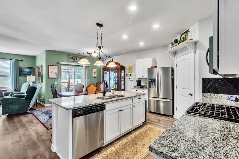 1284 Rosewood Dr, White House, TN 37188