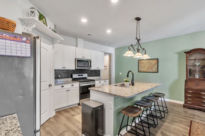 1284 Rosewood Dr, White House, TN 37188