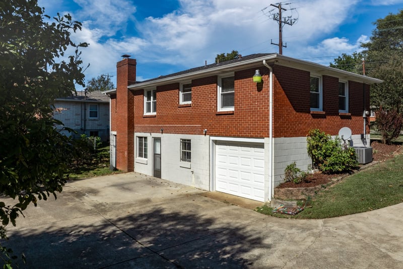 324 Jacksonian Dr, Hermitage, TN 37076