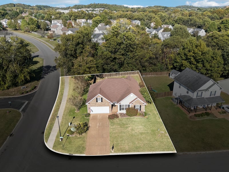 1300 Branchside Ct, Thompsons Station, TN 37179