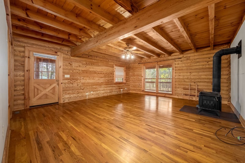 9203 Cobb Rd, Christiana, TN 37037