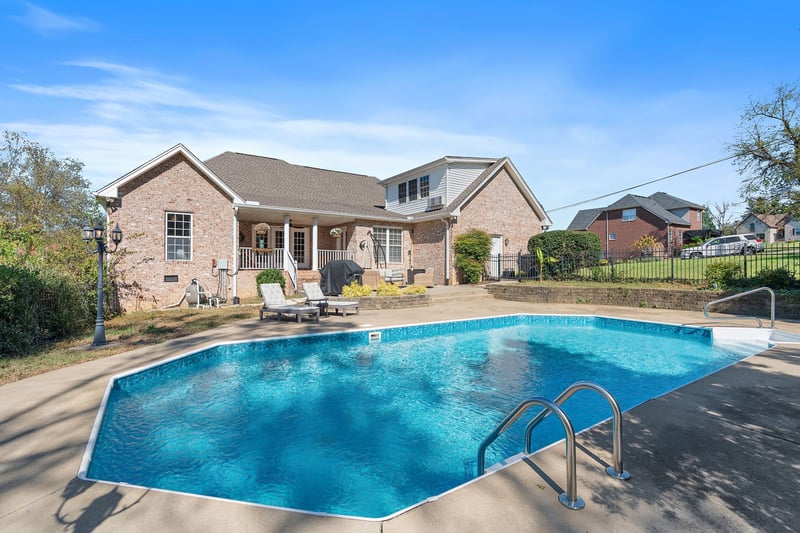 262 Bayhill Dr, Gallatin, TN 37066