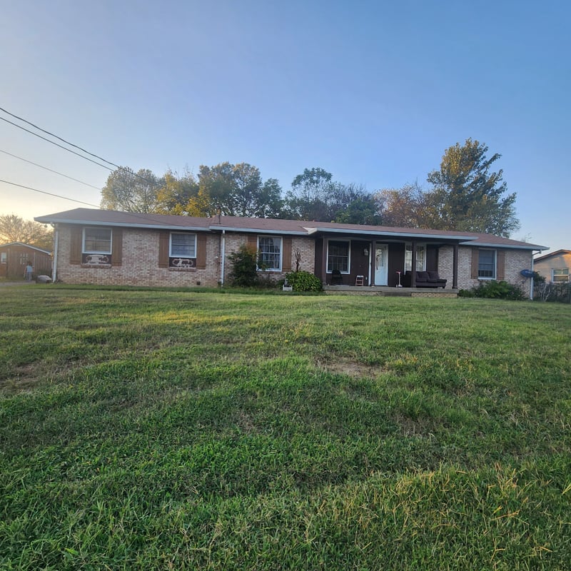 104 Lagrange Dr, Hendersonville, TN 37075