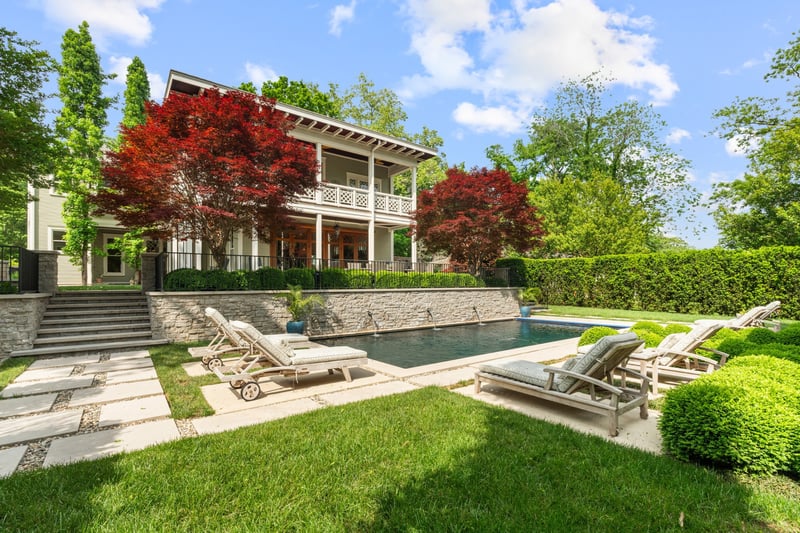 1015 Clifton Ln, Nashville, TN 37204
