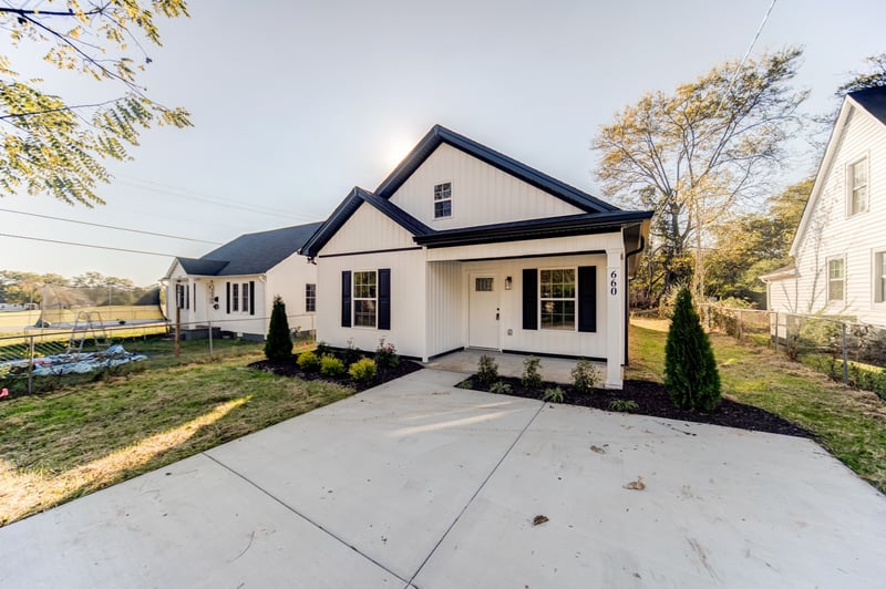 660 Virginia Ave, Gallatin, TN 37066