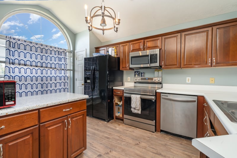 800 Troy Cv, La Vergne, TN 37086