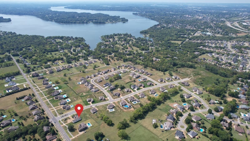 2308 Cages Bend Rd, Gallatin, TN 37066