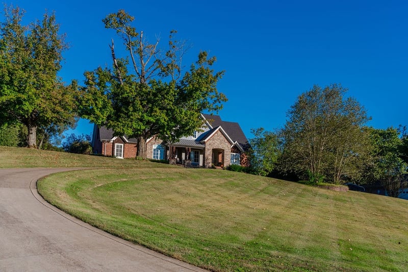 2080 Nashville Hwy, Columbia, TN 38401