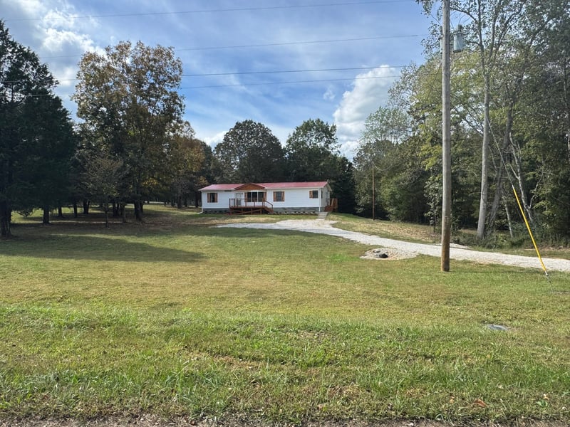 10045 Buckner Ridge Rd, Bon Aqua, TN 37025