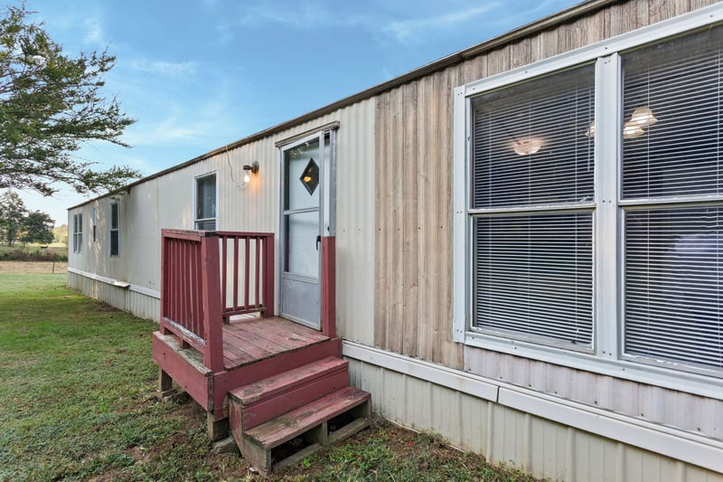 4956 Campbellsville Pike, Culleoka, TN 38451