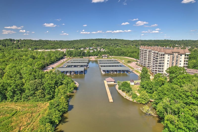 400 Warioto Way #305, Ashland City, TN 37015