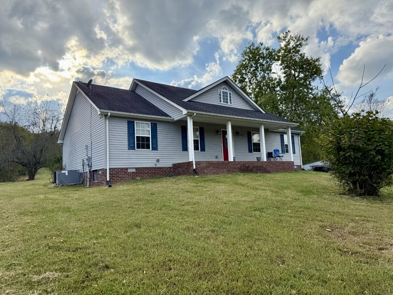 4205 Browning Branch Rd, Bethpage, TN 37022