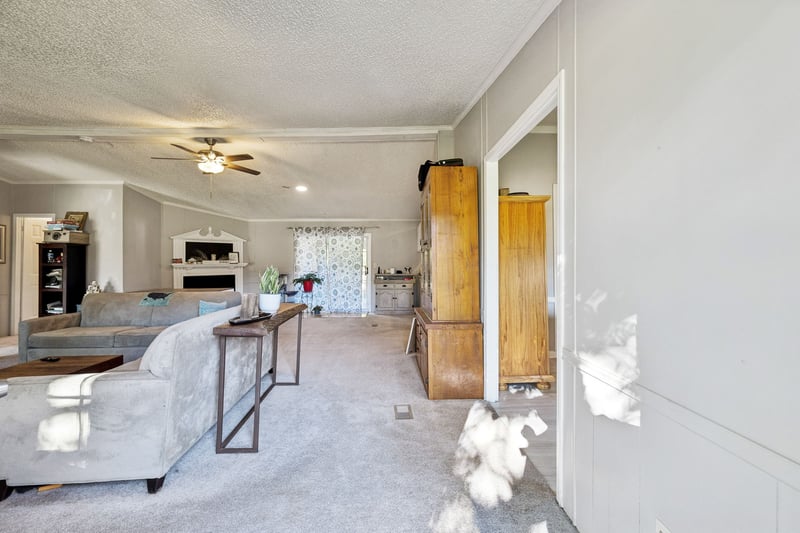 1740 Hazelwood Dr, Ashland City, TN 37015