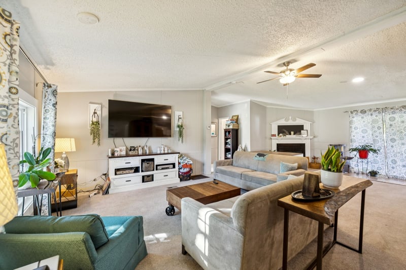 1740 Hazelwood Dr, Ashland City, TN 37015