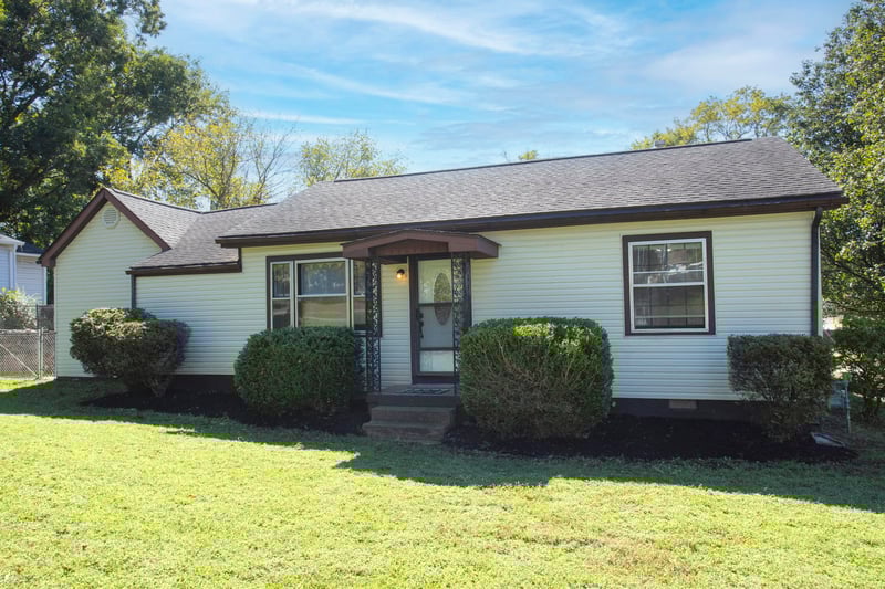 1317 8th St, Old Hickory, TN 37138