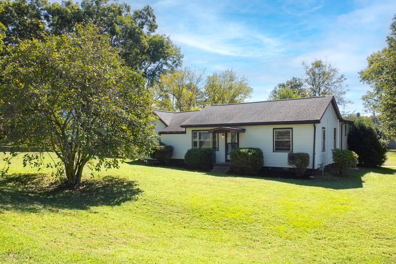 1317 8th St, Old Hickory, TN 37138