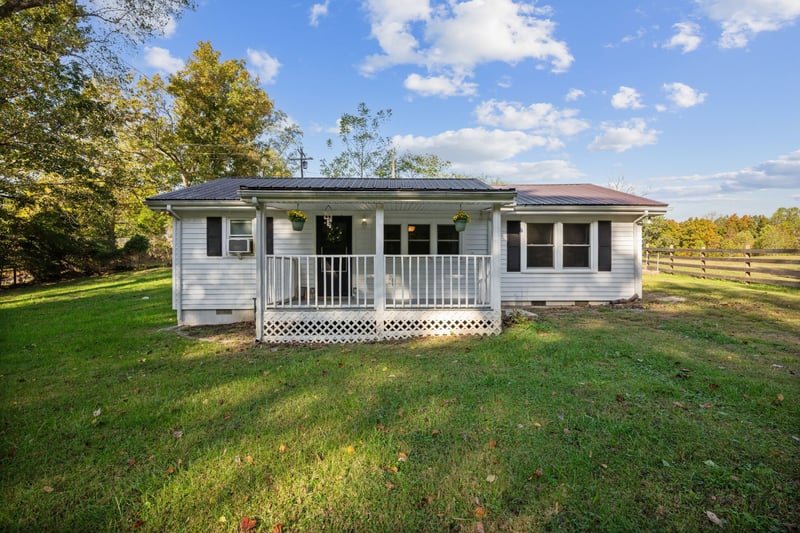 1155 Westfield Rd, Dickson, TN 37055