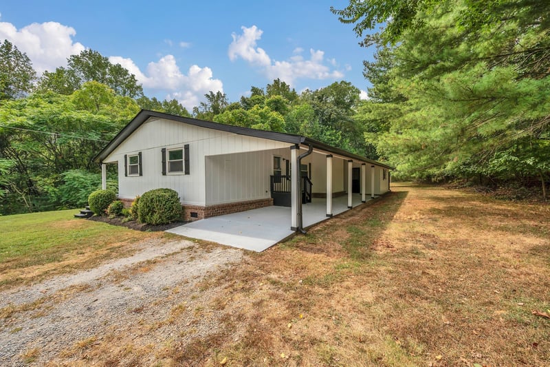 977 Weeping Willow Rd, Hendersonville, TN 37075