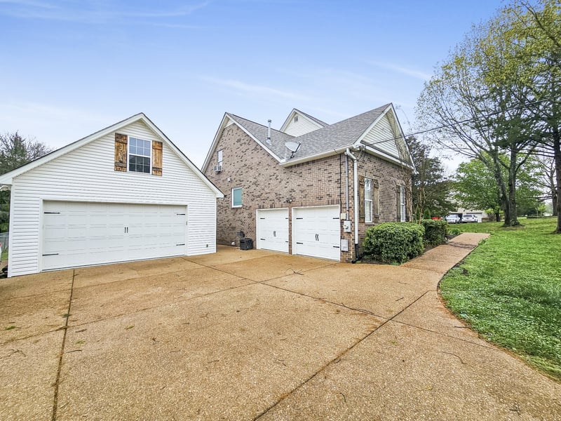 4005 Dell Dr, Mount Juliet, TN 37122