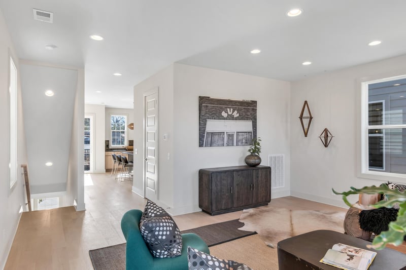 303 Edith Cir, Nashville, TN 37208