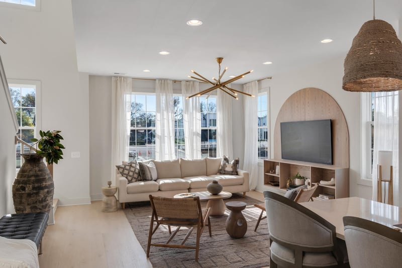 323 Edith Cir, Nashville, TN 37208