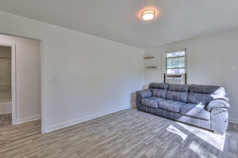 718 N Greenwood Ext, Lebanon, TN 37087