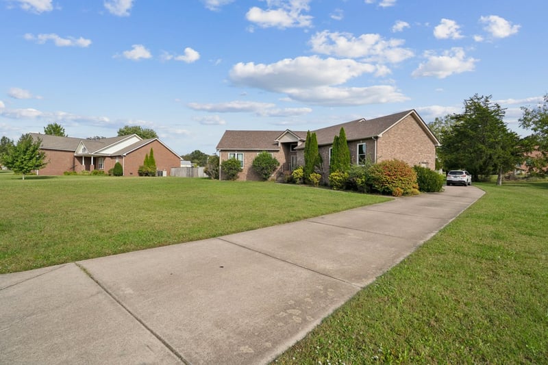 1013 Station Cir, Mount Juliet, TN 37122