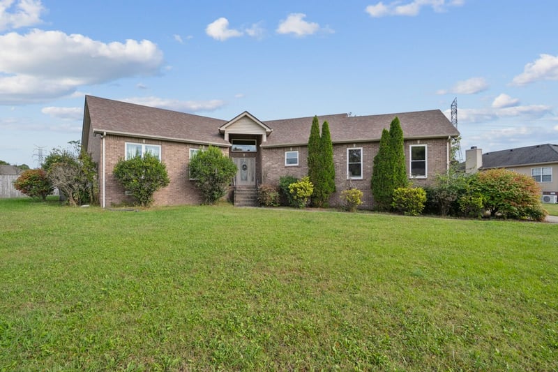 1013 Station Cir, Mount Juliet, TN 37122