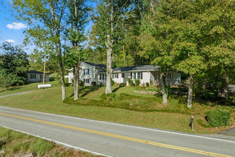334 Wartrace Hwy, Pleasant Shade, TN 37145