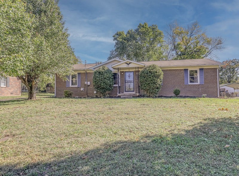 106 Oak Park Dr, Columbia, TN 38401