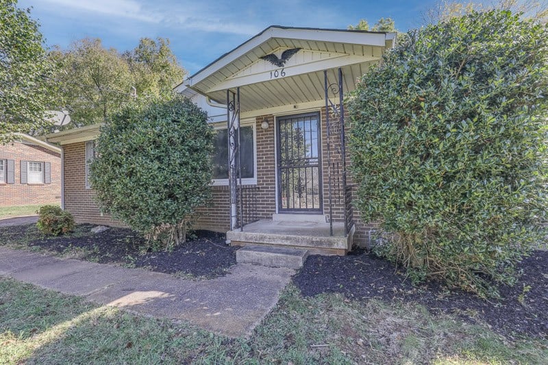 106 Oak Park Dr, Columbia, TN 38401