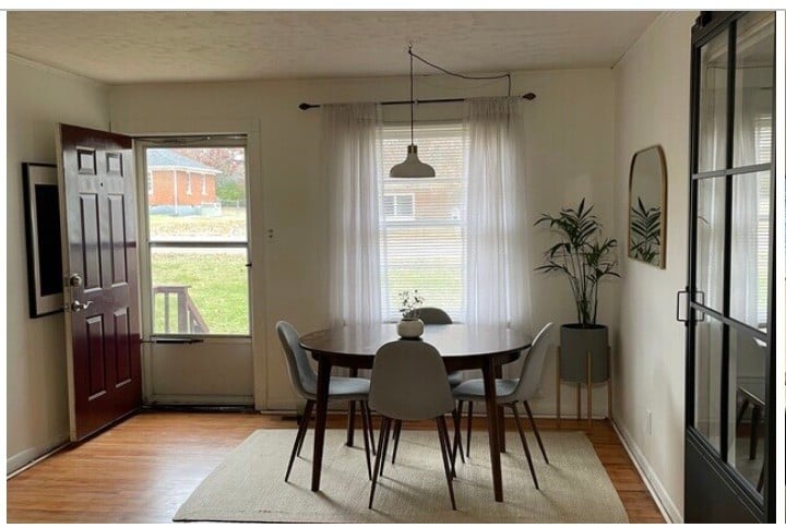 1930 Woodmont Dr, Columbia, TN 38401