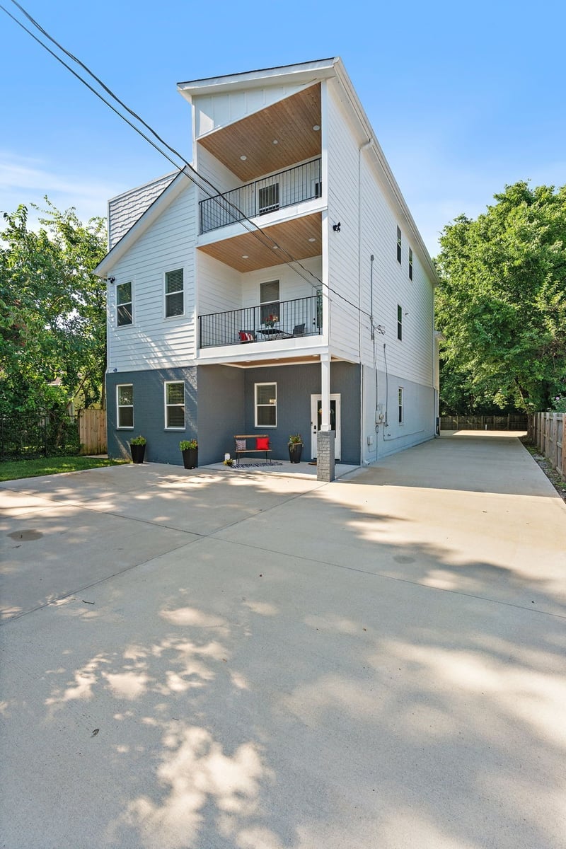 101 Lyle Ln, Nashville, TN 37210